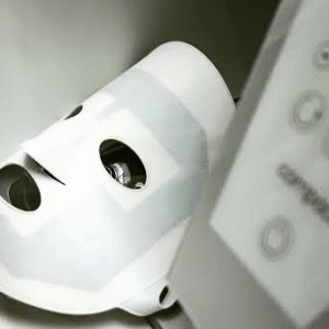 Máscara de LED BDR La Cápsula del Tiempo